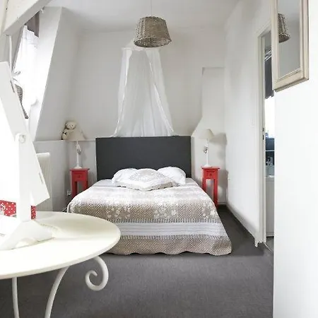 Chambres D'hotes La Cour Des Grands Отель типа 