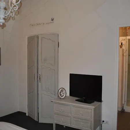 Chambres D'hotes La Cour Des Grands *