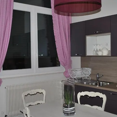 Chambres D'hotes La Cour Des Grands Отель типа 